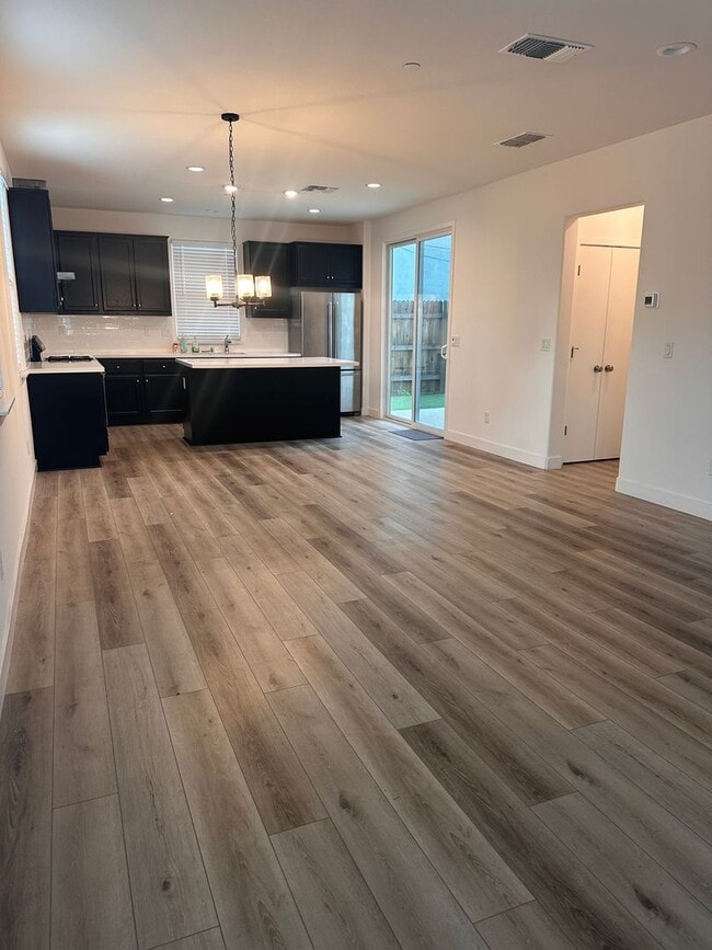 Foto del edificio - Modern Living in the Heart of Rocklin!