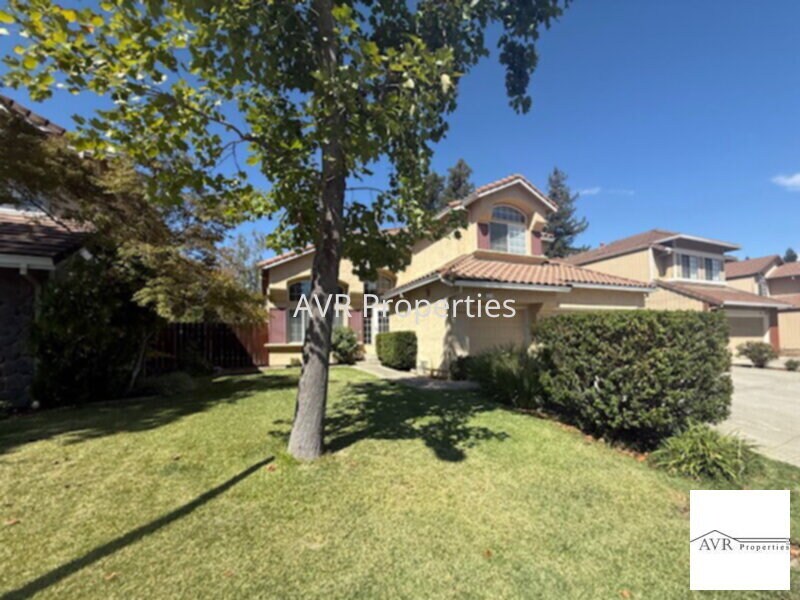 Primary Photo - Beautiful Livermore home with plenty of space