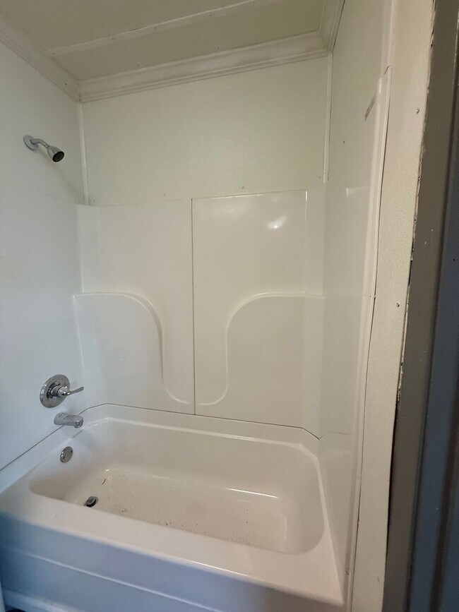 Foto del edificio - 1/1 Close to DOWNTOWN FLORENCE AVAILABLE N...