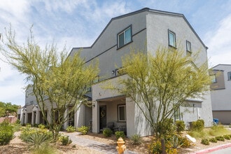 Building Photo - 3929 Pinot Ct