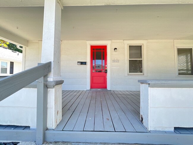 Building Photo - The House on South : **MOVE IN SPECIAL** *...