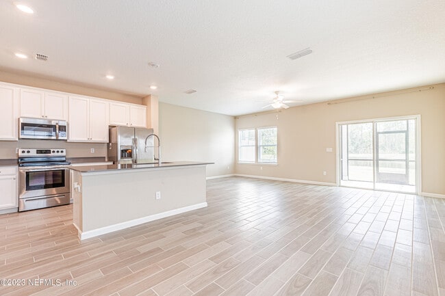 Building Photo - 10303 Alder Creek Ln