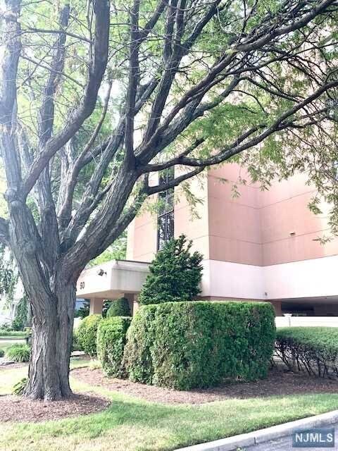 Foto del edificio - 50 Euclid Ave