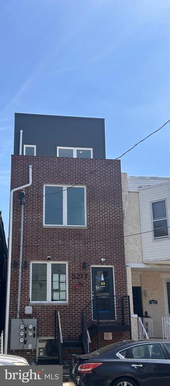 Foto del edificio - 5217 Warren St