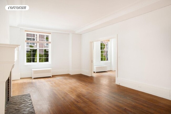 Building Photo - 50 W 67th St