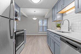 Building Photo - Lakeview Apartments & Townhomes
