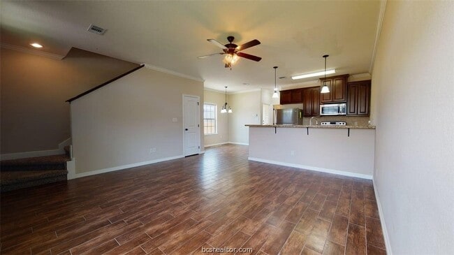 Building Photo - 303 Ash St