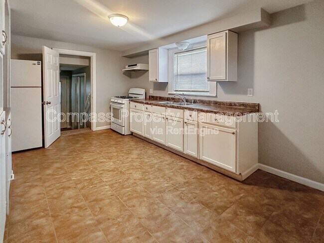 Foto del edificio - 951 Bridge St NW
