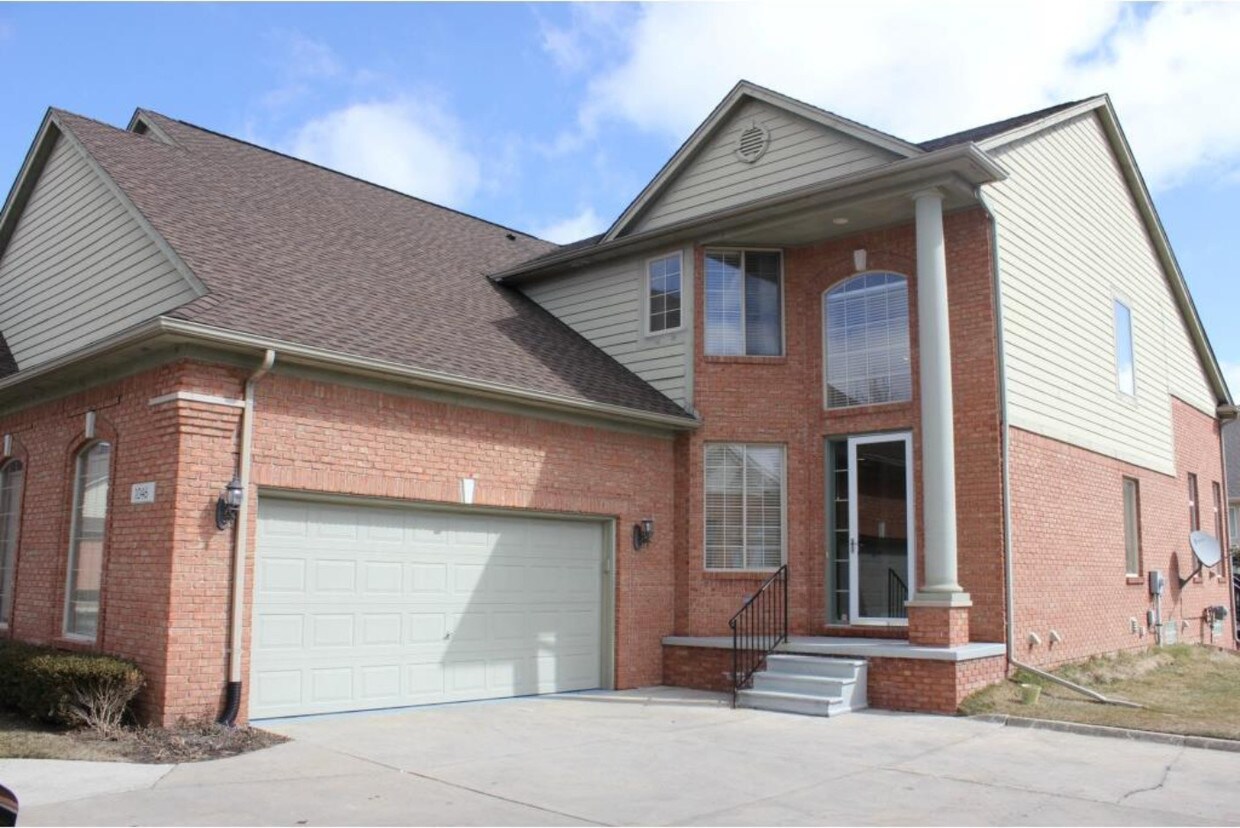 1046 Lorenzo Ct, Troy, MI 48085 Townhome Rentals in Troy MI
