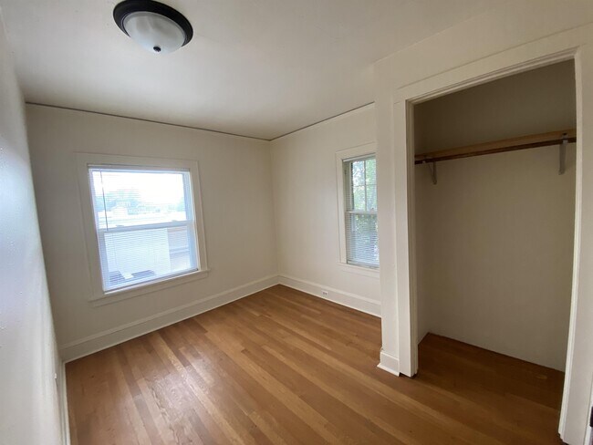 Foto del edificio - 711 S Dewey St