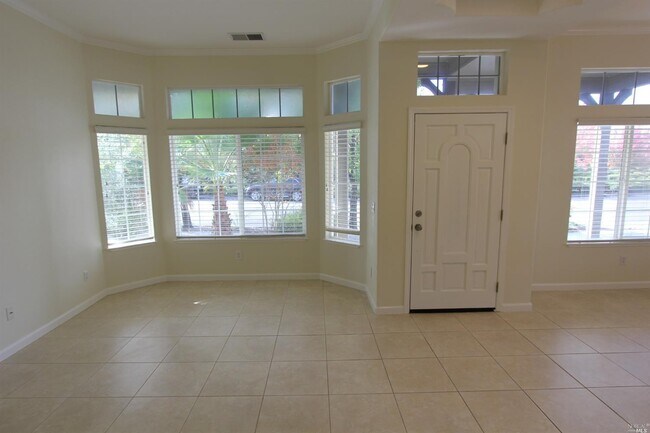 Building Photo - 1678 Canyon Run
