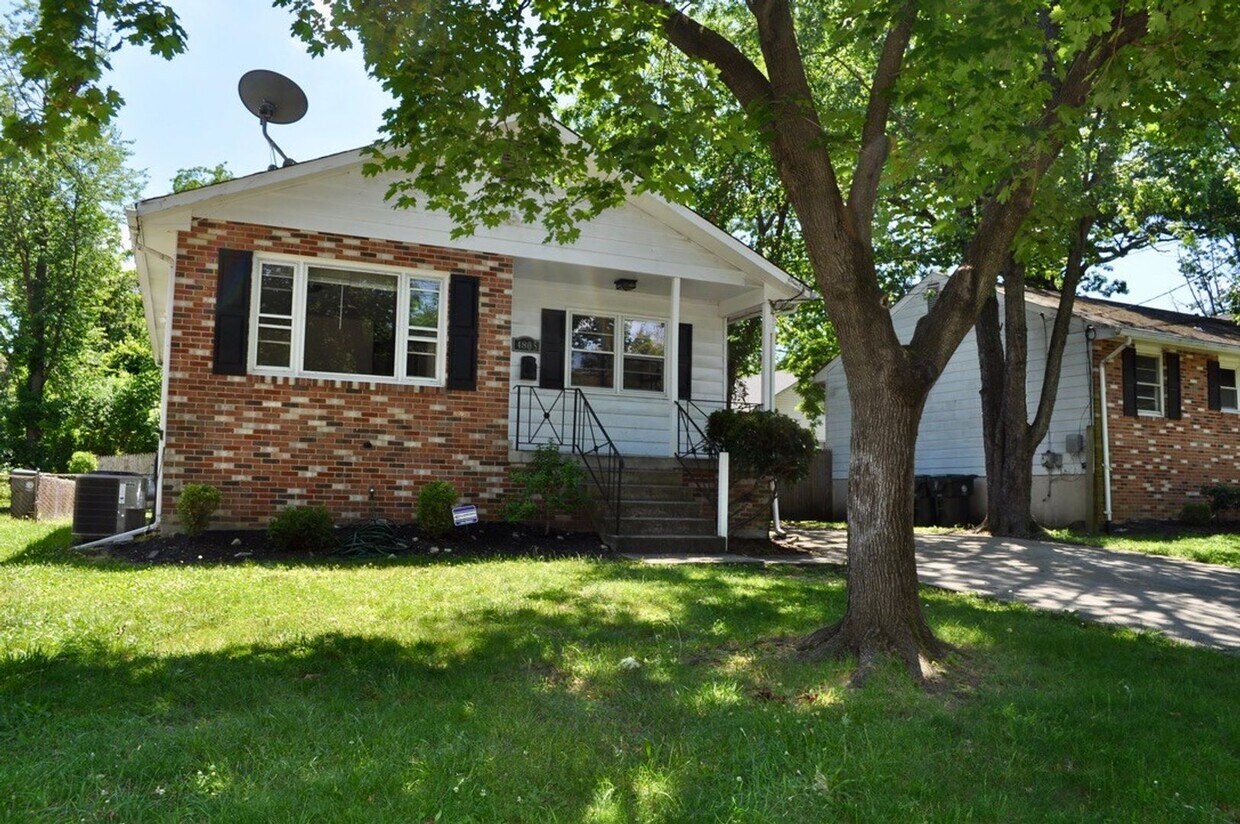 Primary Photo - Perfect House for UMD Students -- Very Clo...
