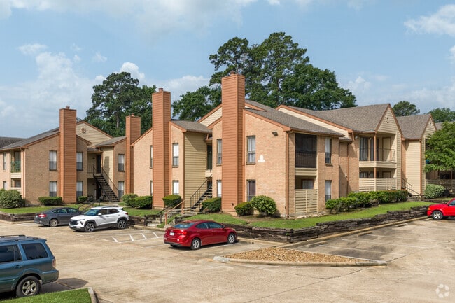 Building Photo - Forest Creek Apartments