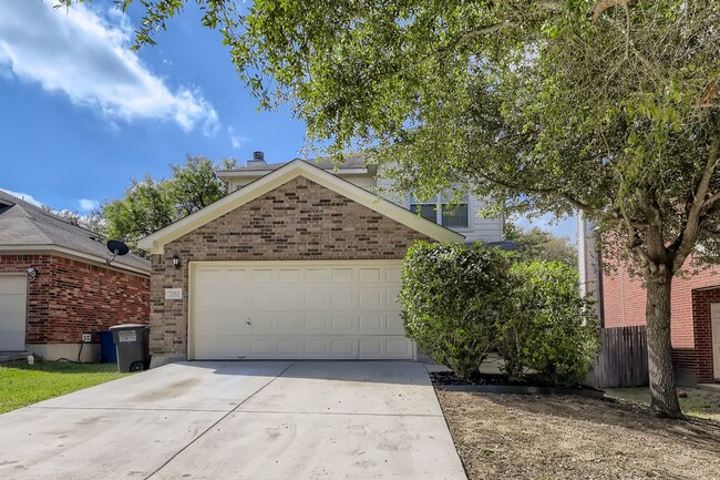 Building Photo - Cute Neighborhood!