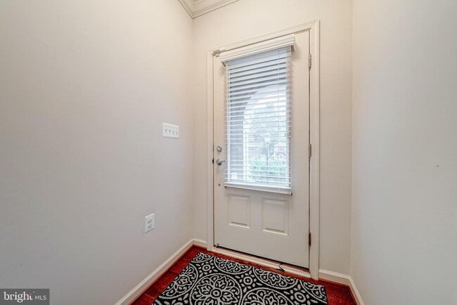 Building Photo - 42541 Dreamweaver Dr