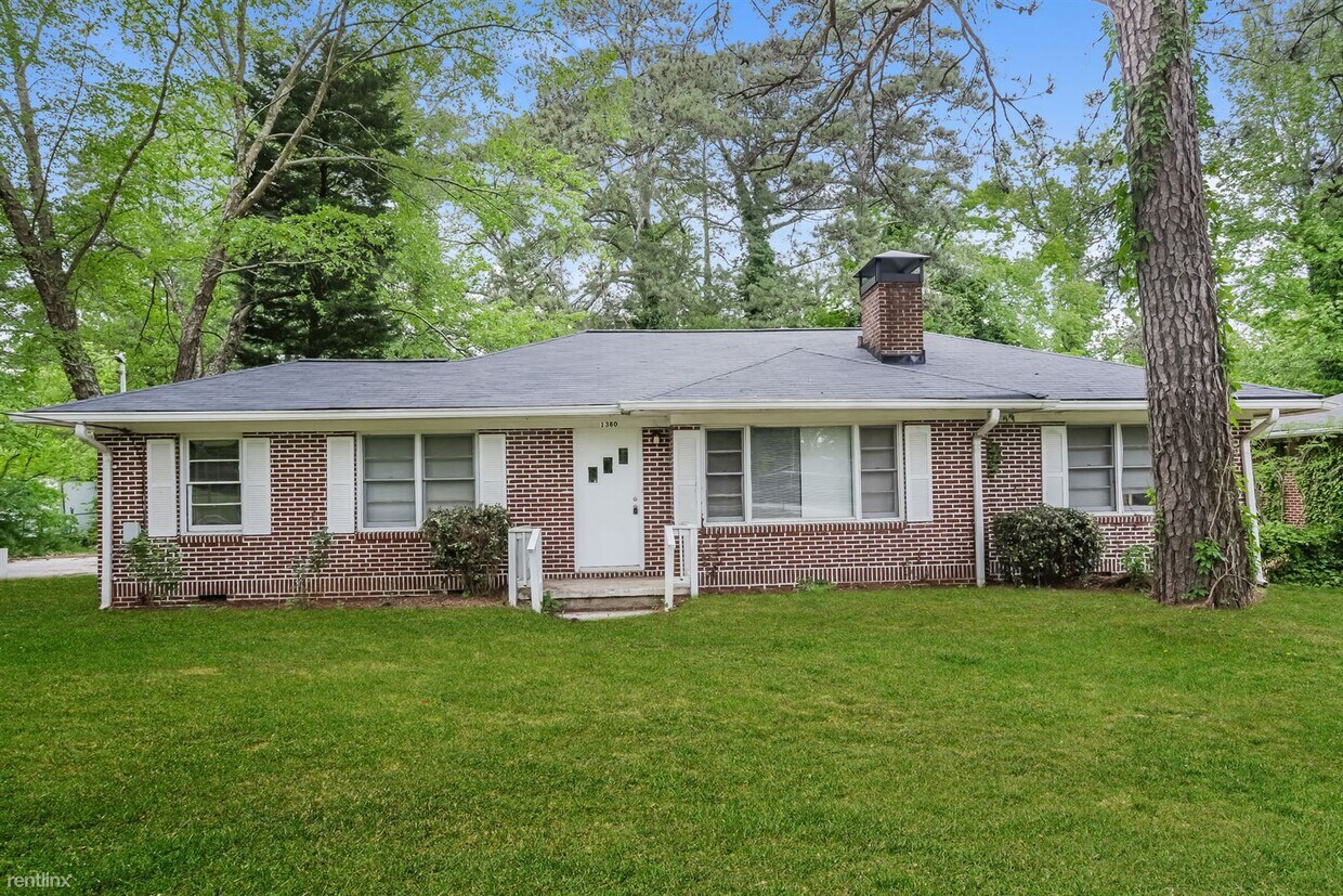 3 br, 1 bath House 1380 BOLTON Road NW House for Rent in Atlanta