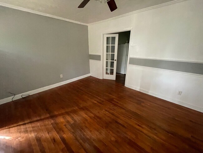 Foto del edificio - 148 Shadowlawn Dr