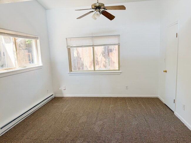 Foto del edificio - 4881 Broadway