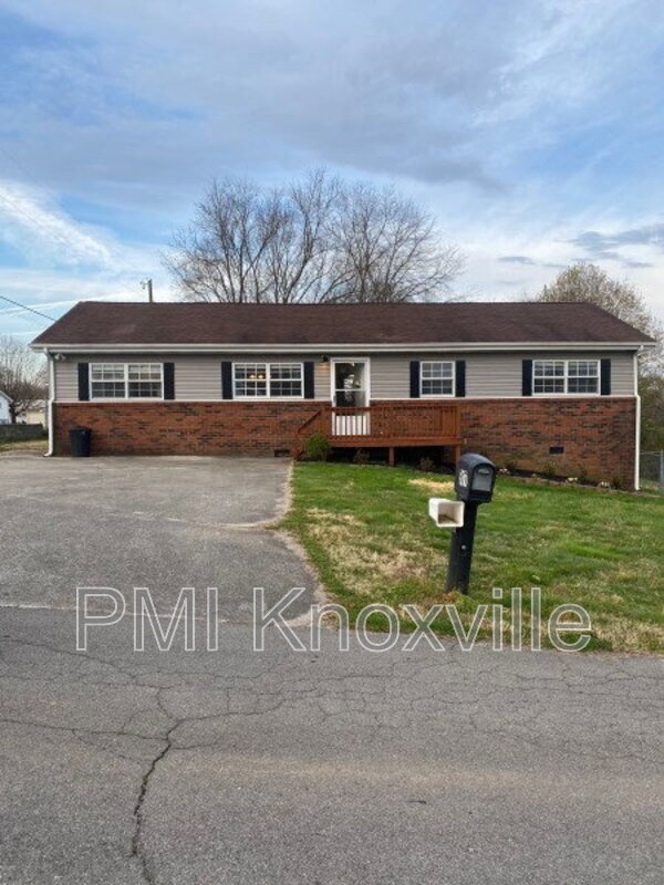 Foto principal - 517 Dunn Ave