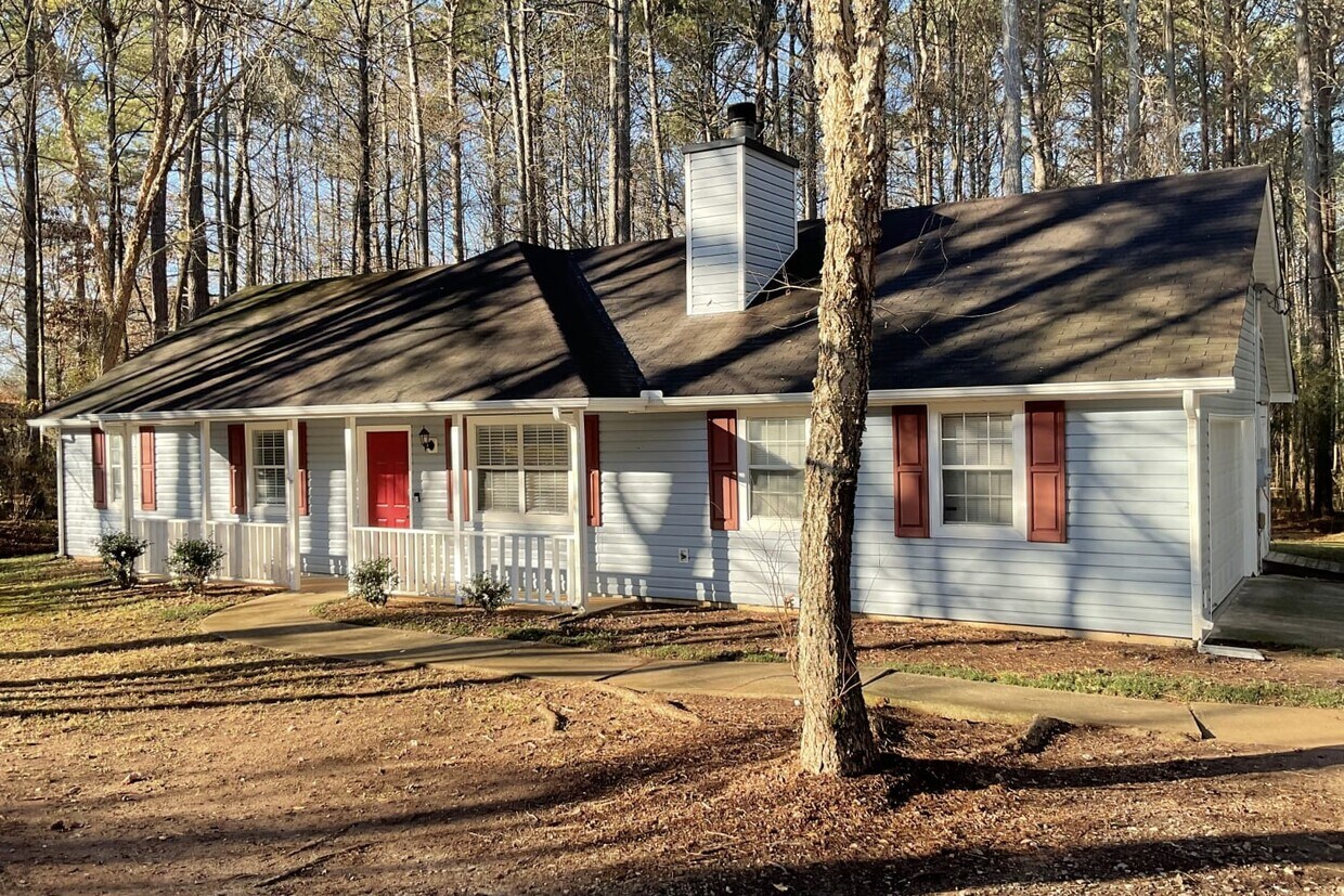 30 Meredith Trce House Rental in Sharpsburg, GA