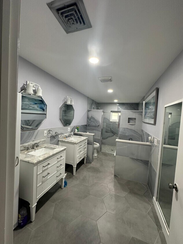 Foto del edificio - 1616 Crandon Ave