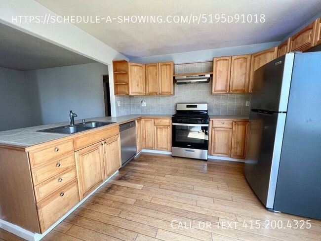 Foto del edificio - 3024 Talcott Ave
