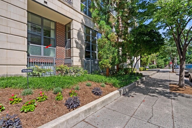 Foto del edificio - 2020 12th St NW