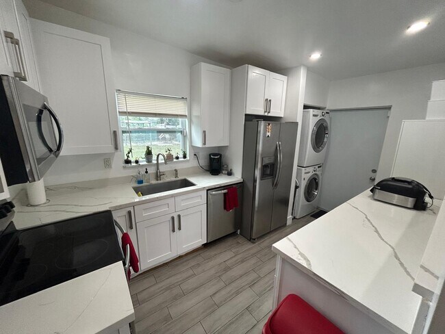 Foto del edificio - 1230 NW 125th St