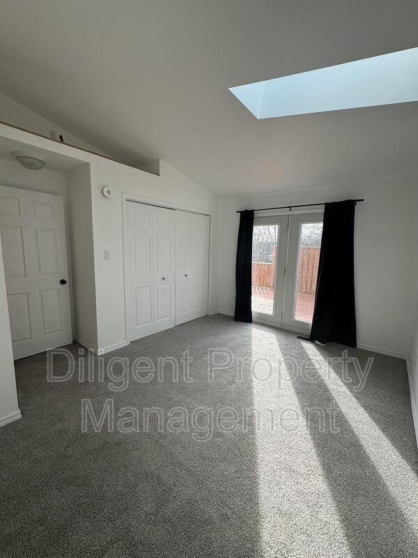 Primary Photo - 805 Morphet Ave