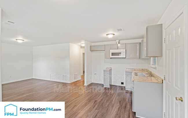 Building Photo - 4521 Cinderella Dr