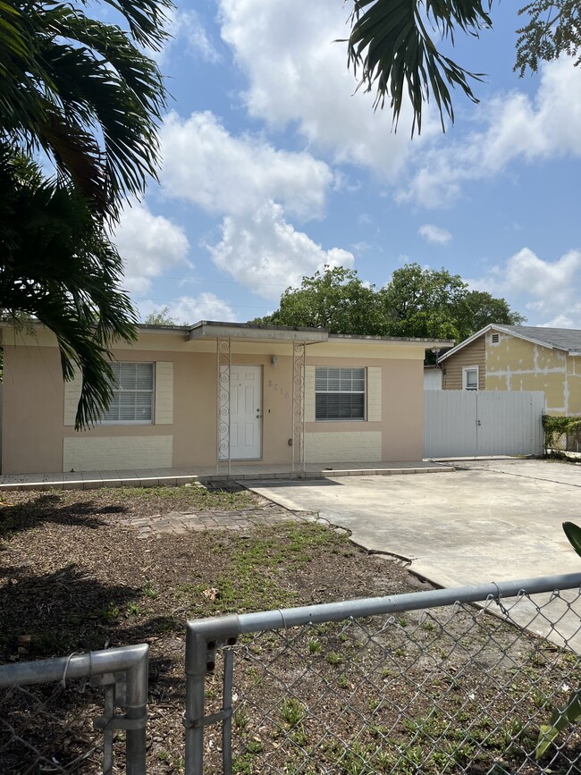 Building Photo - 2810 NW 99th St