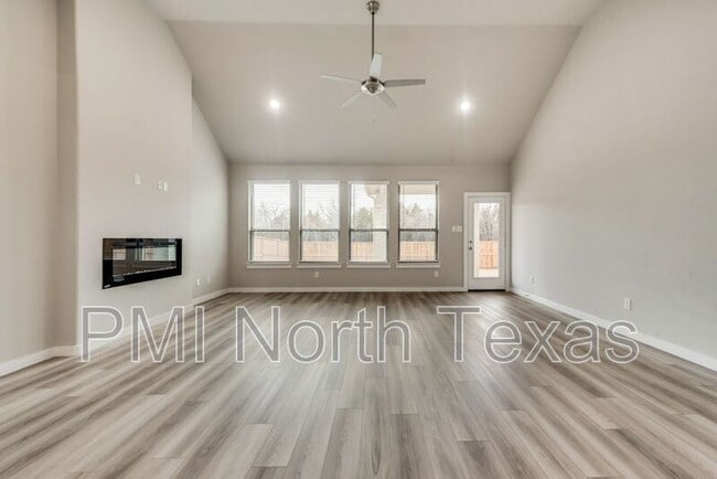 Building Photo - 369 Brookstone Dr