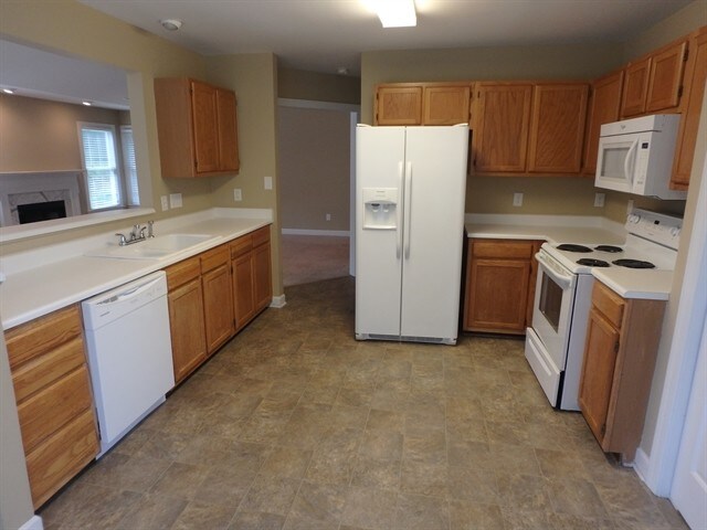 Building Photo - 404 Saint Kitts Court