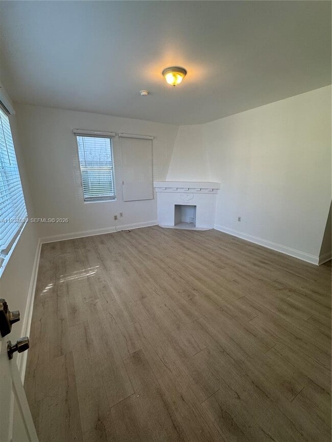 Foto del edificio - 1027 Euclid Ave