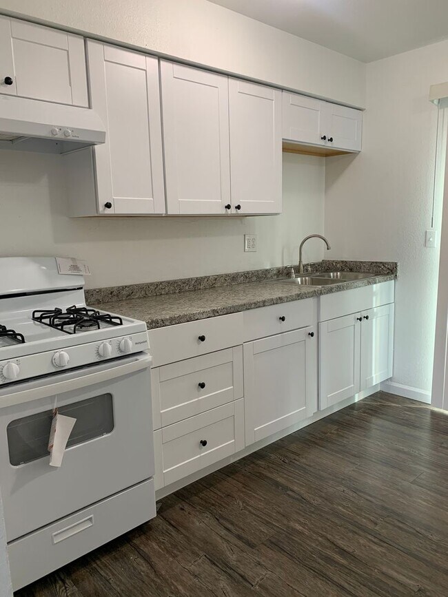 Foto del edificio - Move in Ready!