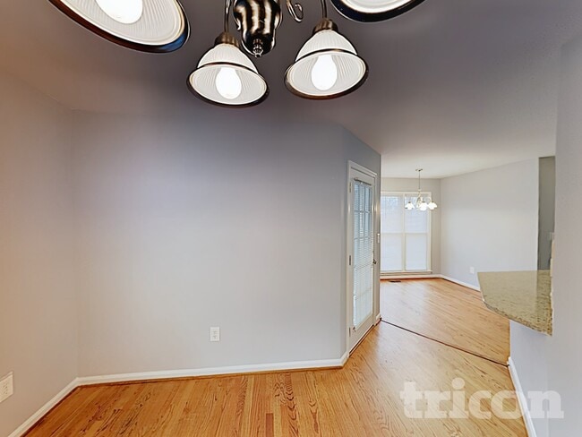 Building Photo - 3465 Canon Creek Dr