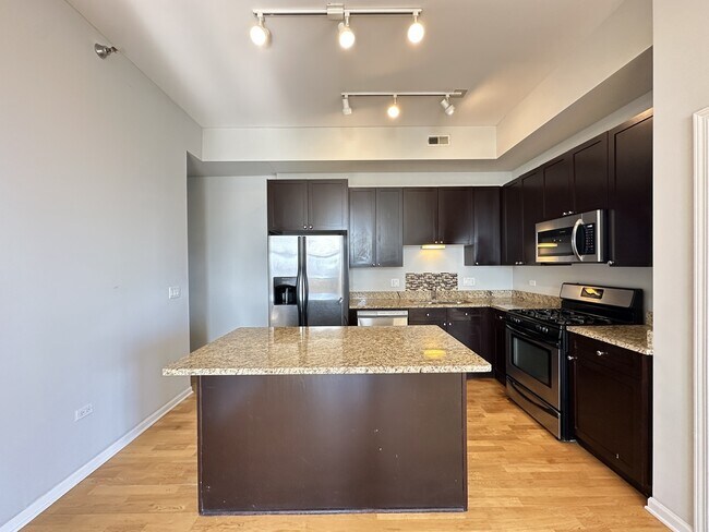 Foto del edificio - 1464 S Michigan Ave