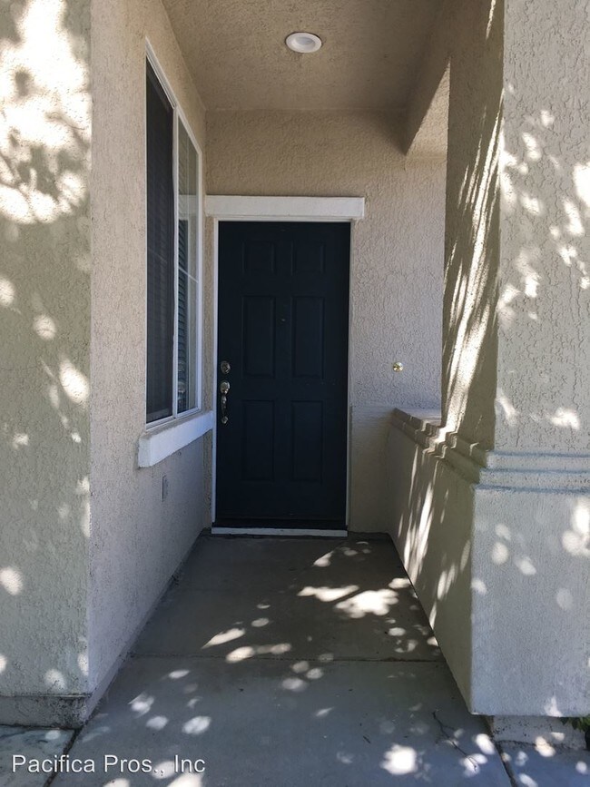Building Photo - 3 br, 2 bath House - 7029 Silverfield