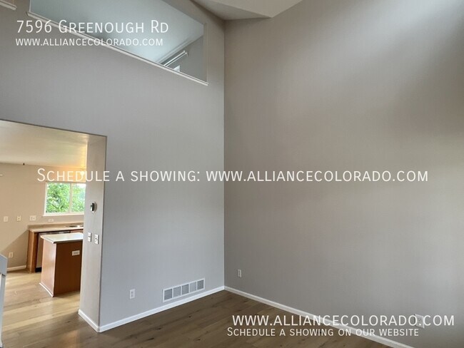 Foto del edificio - 7596 Greenough Rd