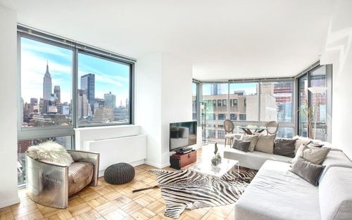 Primary Photo - 455 W 37th St