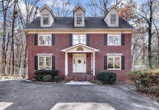 Building Photo - 555 Greenland Rd NE