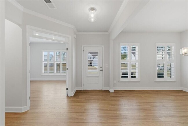 Building Photo - 2044 Garvin Rd