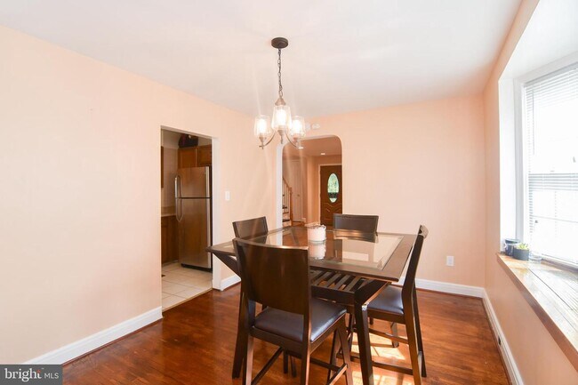 Foto del edificio - 900 Cooks Ln