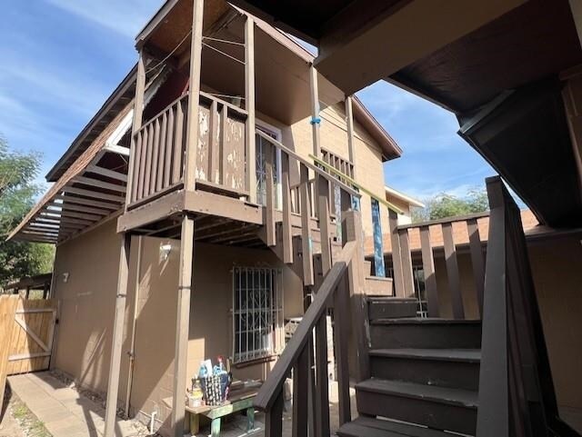 Building Photo - 1517 Garcia St