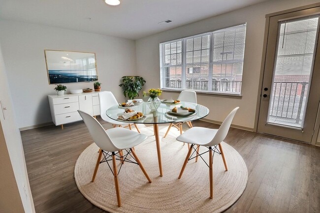 Building Photo - The Ellsworth Apartments