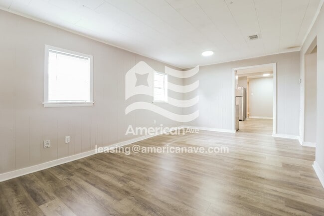 Building Photo - 1267 Hamilton St