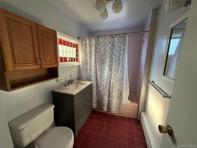 Building Photo - 373 Sea Cliff Ave