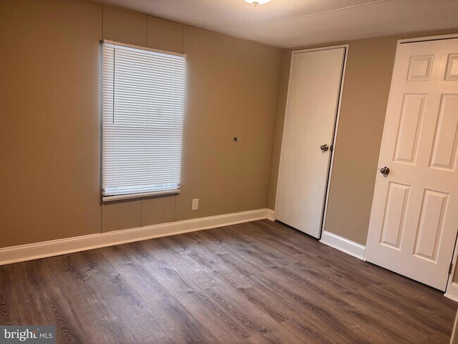 Foto del edificio - 7357 William Ave