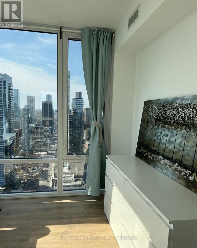 Photo du bâtiment - 501 Yonge St