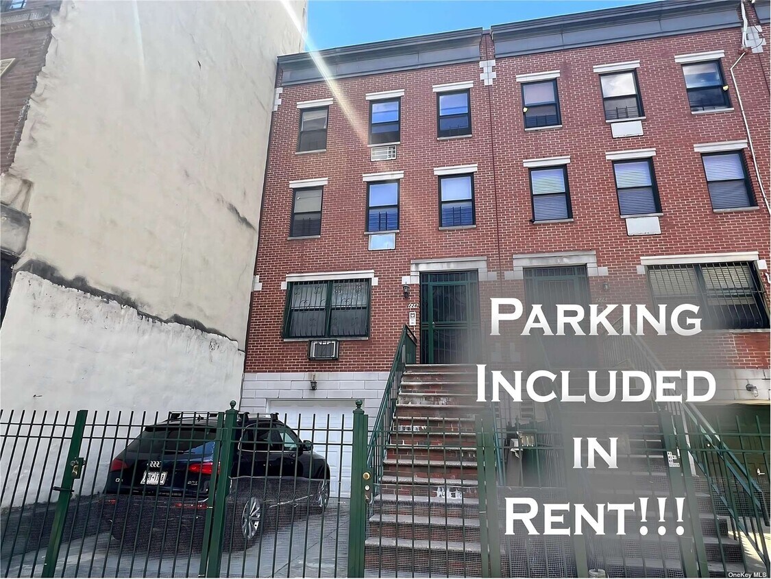 Primary Photo - 228 E 112th St